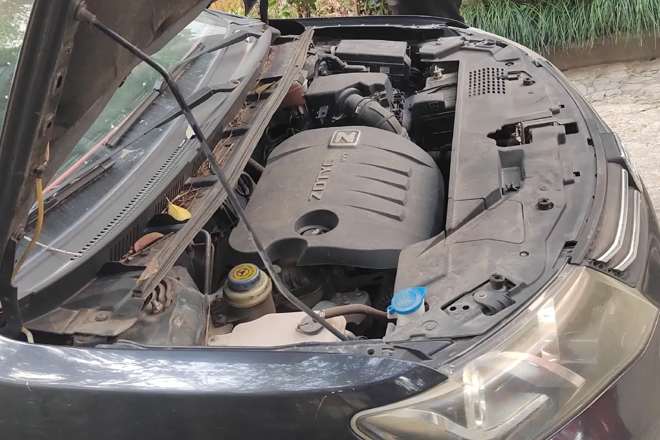 2014 Zotye Z300 1.5L 113HP L4 5MT,autocango,china used car exporter,china ev exporter,chinese used car exporter,chinese used ev exporter