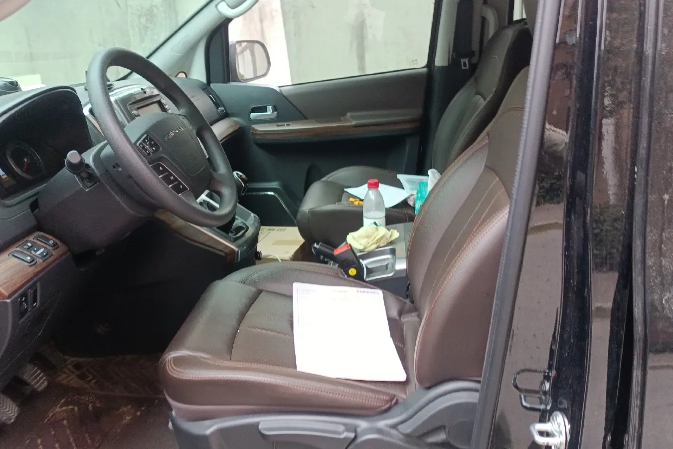 2021 DongFeng Forthing LingZhi Plus 2.0L 117HP L4 6MT,autocango,china used car exporter,china ev exporter,chinese used car exporter,chinese used ev exporter