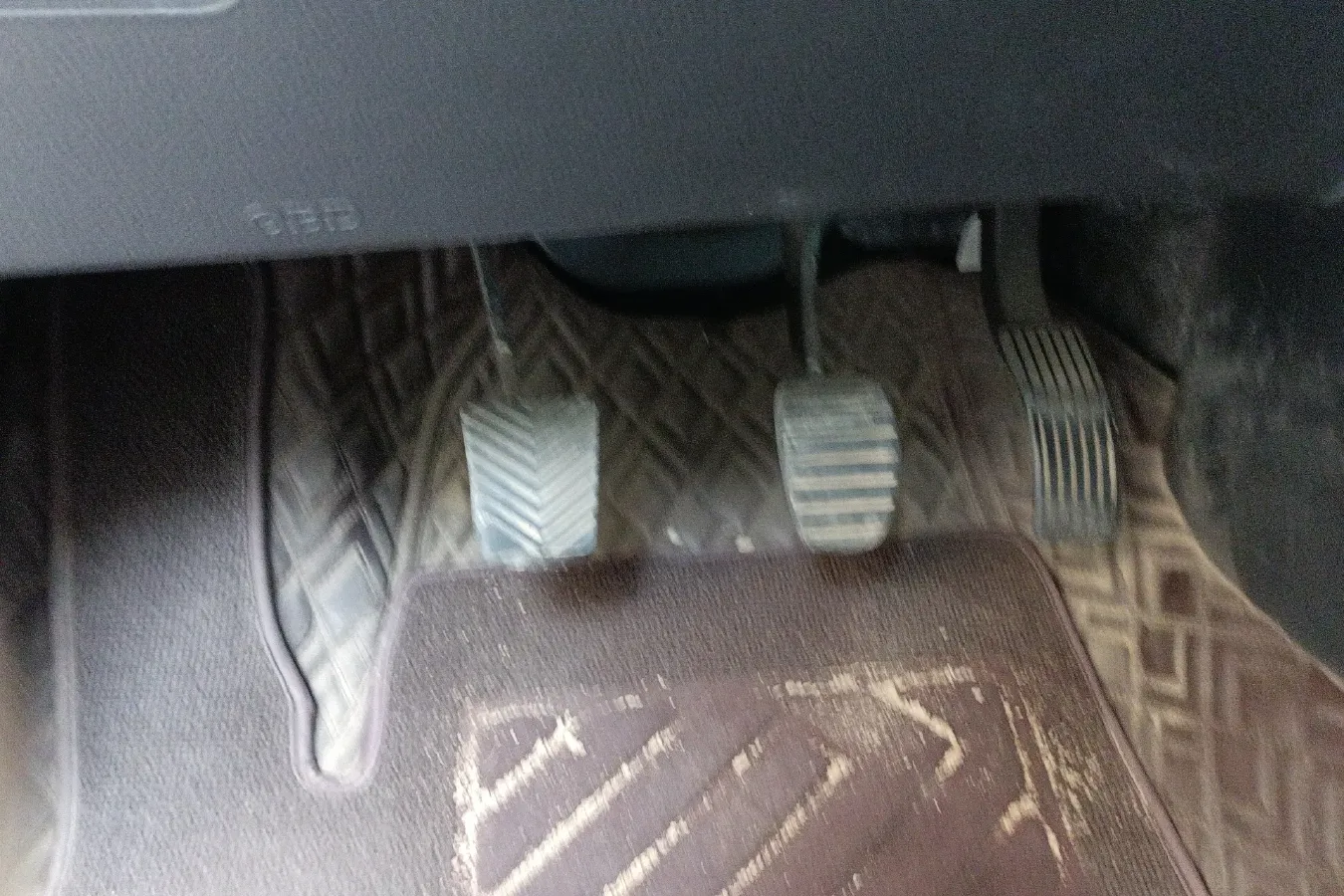 2021 DongFeng Forthing LingZhi Plus 2.0L 117HP L4 6MT,autocango,china used car exporter,china ev exporter,chinese used car exporter,chinese used ev exporter