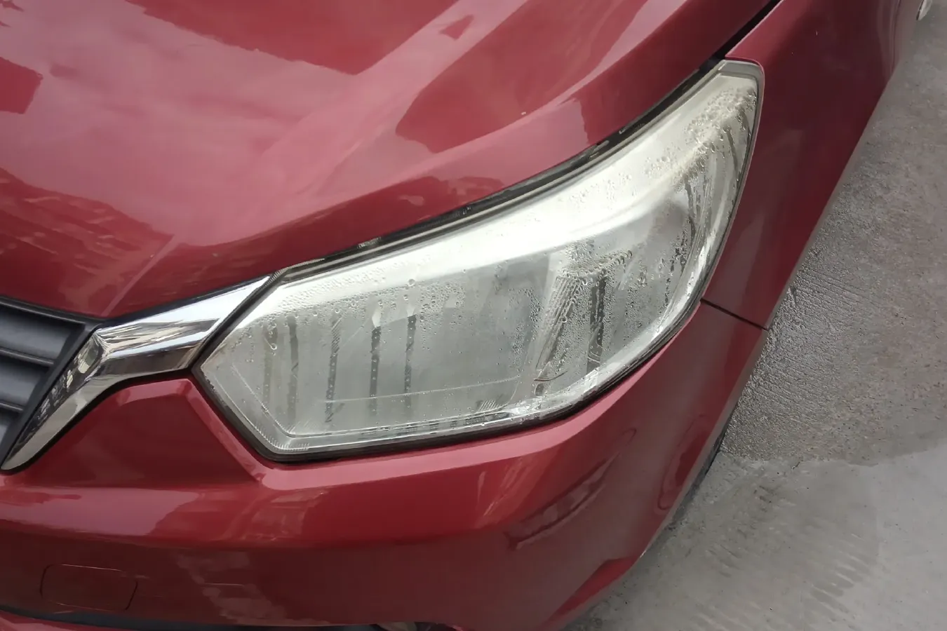 2012 Venucia R50 1.6L 117HP L4 5MT,autocango,china used car exporter,china ev exporter,chinese used car exporter,chinese used ev exporter