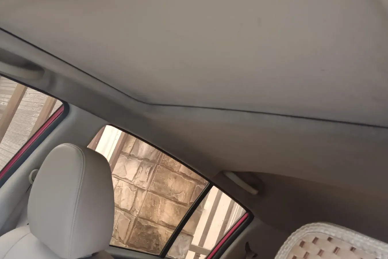 2012 Venucia R50 1.6L 117HP L4 5MT,autocango,china used car exporter,china ev exporter,chinese used car exporter,chinese used ev exporter