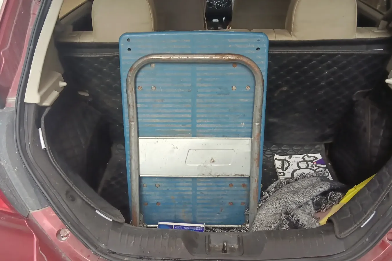 2012 Venucia R50 1.6L 117HP L4 5MT,autocango,china used car exporter,china ev exporter,chinese used car exporter,chinese used ev exporter