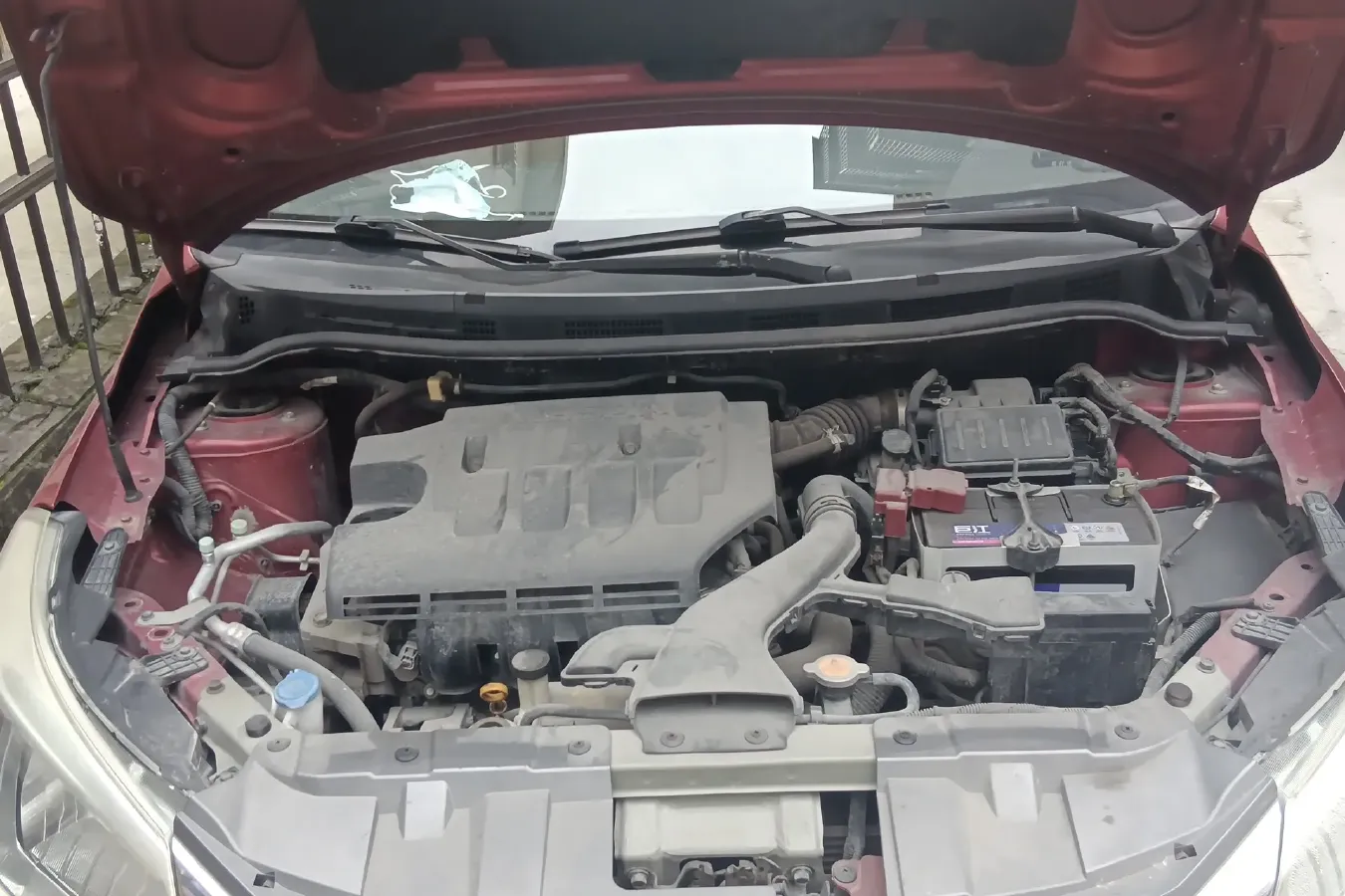 2012 Venucia R50 1.6L 117HP L4 5MT,autocango,china used car exporter,china ev exporter,chinese used car exporter,chinese used ev exporter