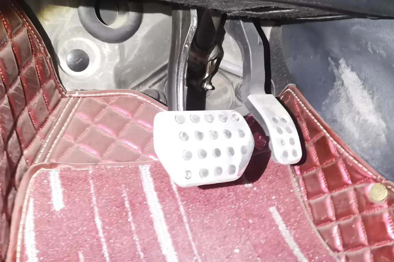 2011 Peugeot RCZ 1.6T 156HP L4 6AT,autocango,china used car exporter,china ev exporter,chinese used car exporter,chinese used ev exporter