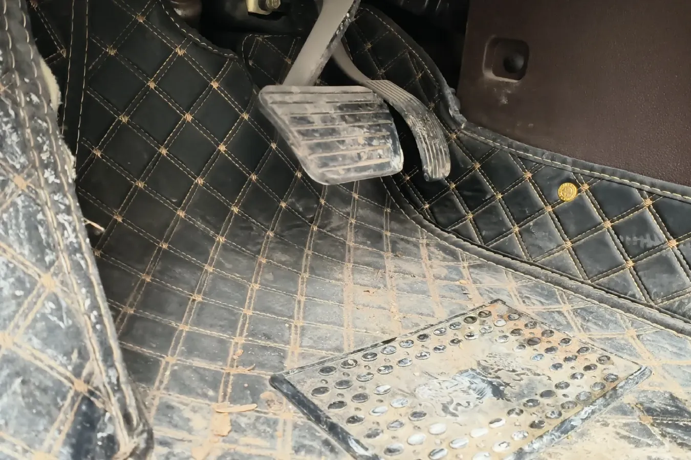 2017 DongFeng Forthing Joyear X6 1.5T 150HP L4 CVT,autocango,china used car exporter,china ev exporter,chinese used car exporter,chinese used ev exporter