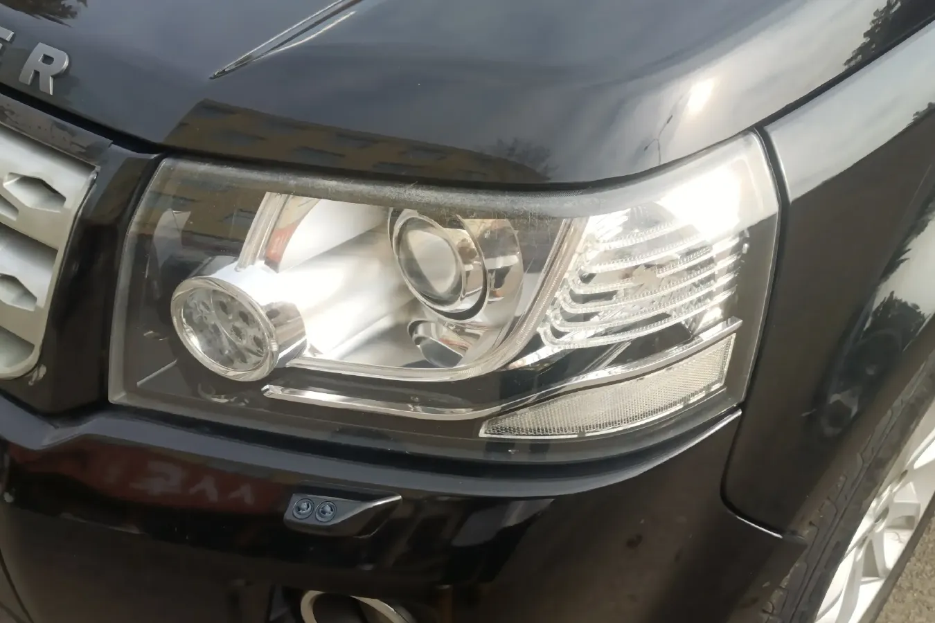 2012 Land Rover Freelander 2 2.0T 240HP L4 6AT,autocango,china used car exporter,china ev exporter,chinese used car exporter,chinese used ev exporter