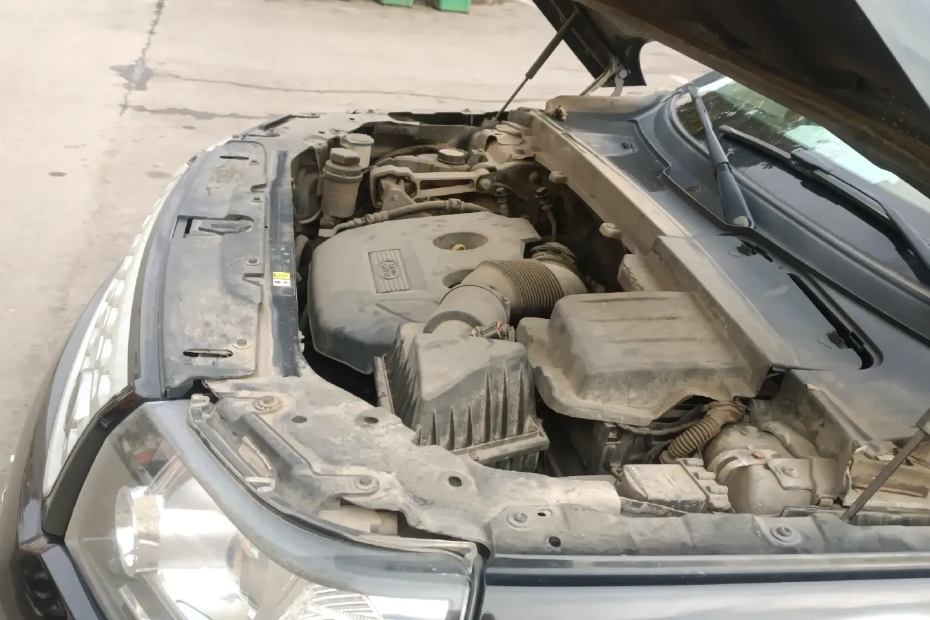 2012 Land Rover Freelander 2 2.0T 240HP L4 6AT,autocango,china used car exporter,china ev exporter,chinese used car exporter,chinese used ev exporter