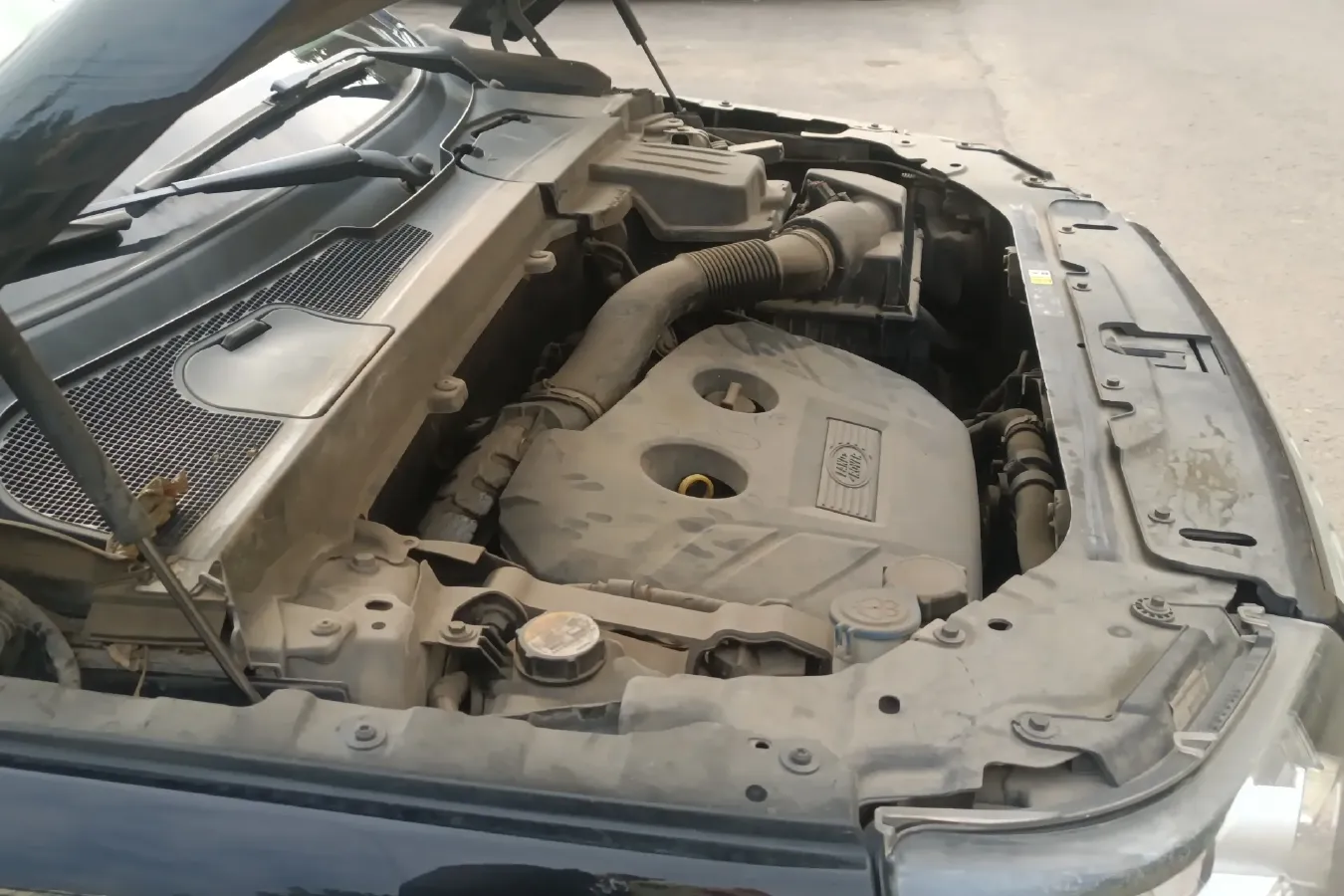 2012 Land Rover Freelander 2 2.0T 240HP L4 6AT,autocango,china used car exporter,china ev exporter,chinese used car exporter,chinese used ev exporter