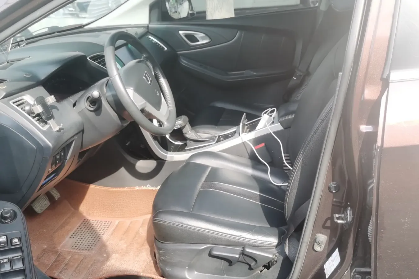 2014 Luxgen 5 1.8T 154HP L4 5AT,autocango,china used car exporter,china ev exporter,chinese used car exporter,chinese used ev exporter