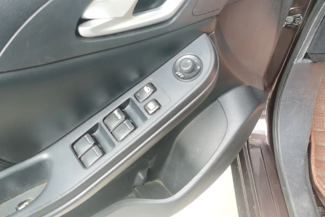 2014 Luxgen 5 1.8T 154HP L4 5AT,autocango,china used car exporter,china ev exporter,chinese used car exporter,chinese used ev exporter