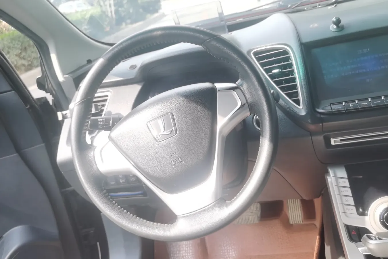 2014 Luxgen 5 1.8T 154HP L4 5AT,autocango,china used car exporter,china ev exporter,chinese used car exporter,chinese used ev exporter