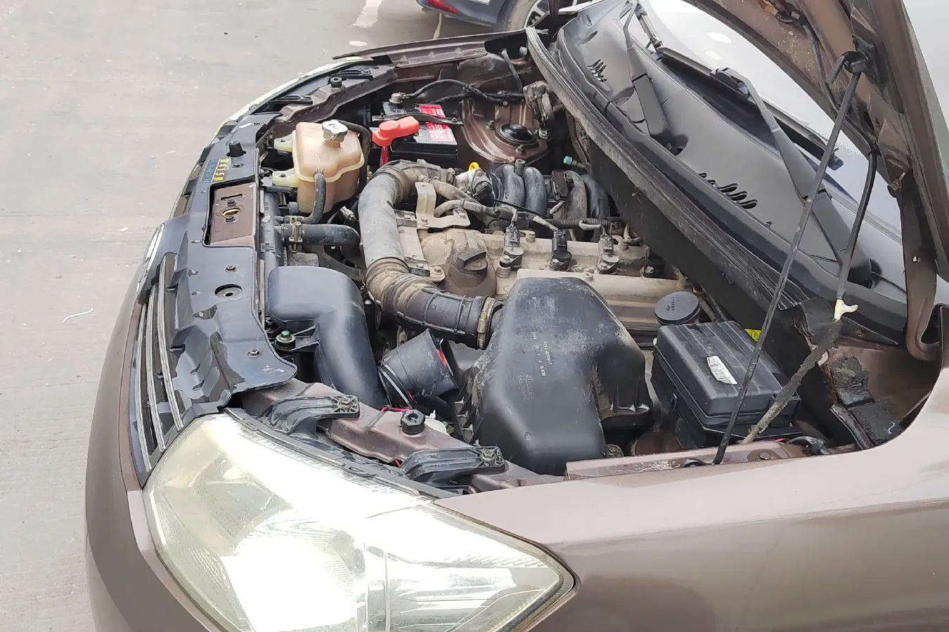 2014 DongFeng Fengon Fengon 330 1.5L 109HP L4 5MT,autocango,china used car exporter,china ev exporter,chinese used car exporter,chinese used ev exporter