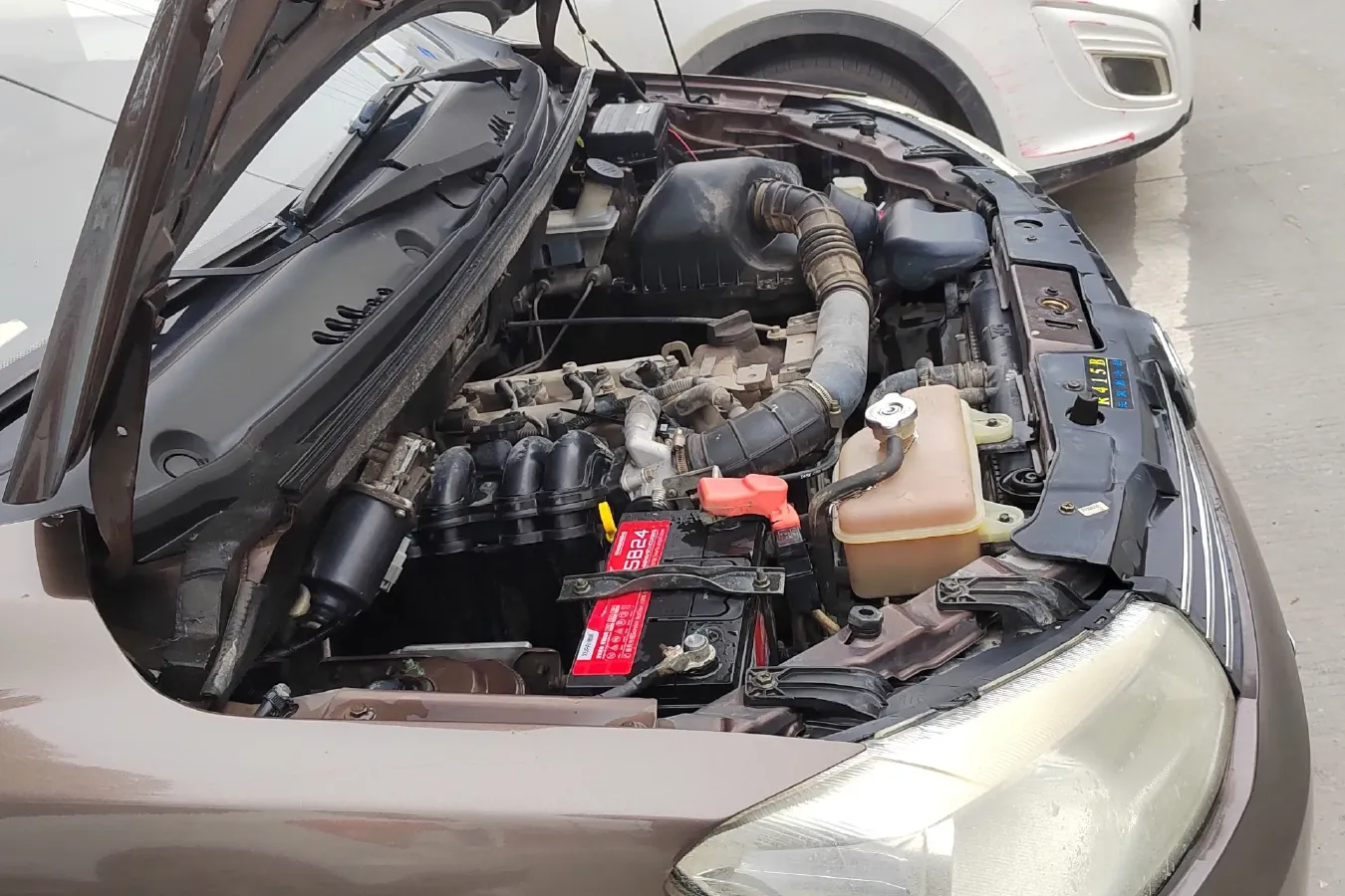 2014 DongFeng Fengon Fengon 330 1.5L 109HP L4 5MT,autocango,china used car exporter,china ev exporter,chinese used car exporter,chinese used ev exporter