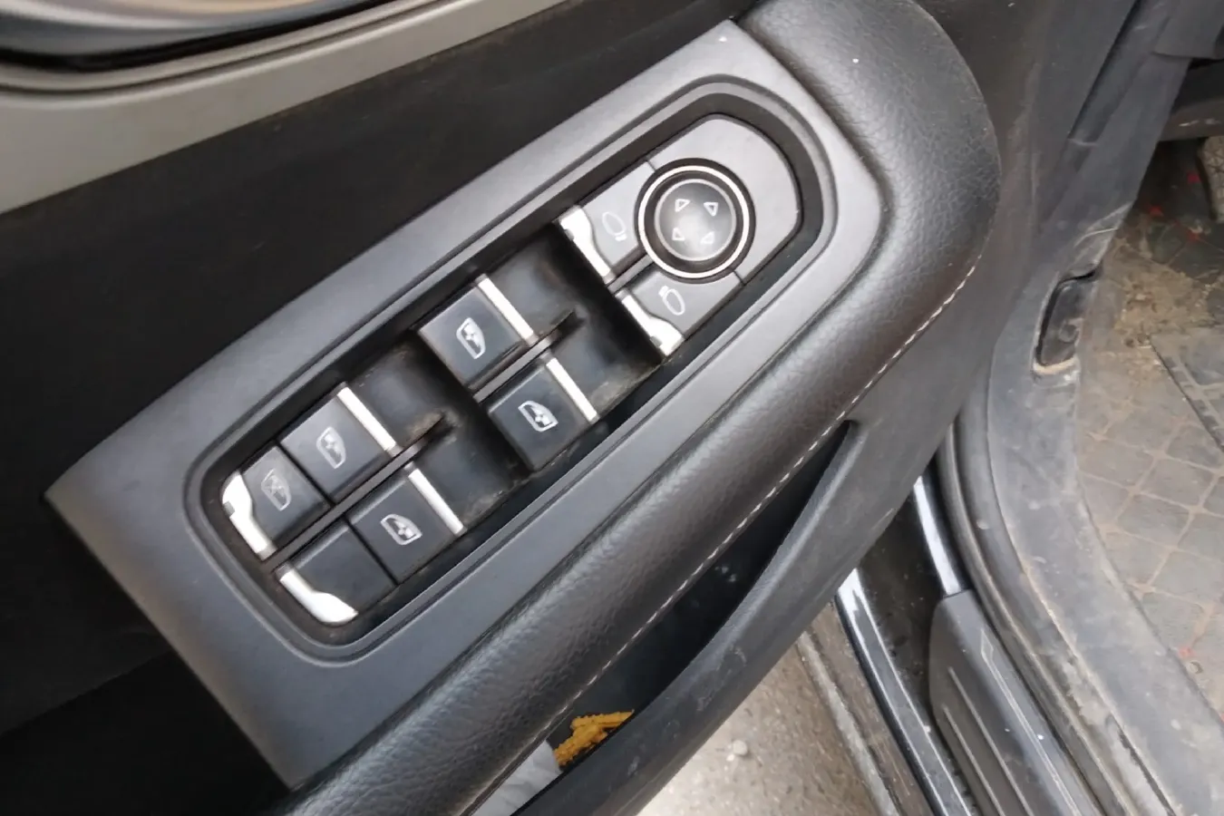 2017 Zotye SR7 1.5T 150HP L4 5MT,autocango,china used car exporter,china ev exporter,chinese used car exporter,chinese used ev exporter