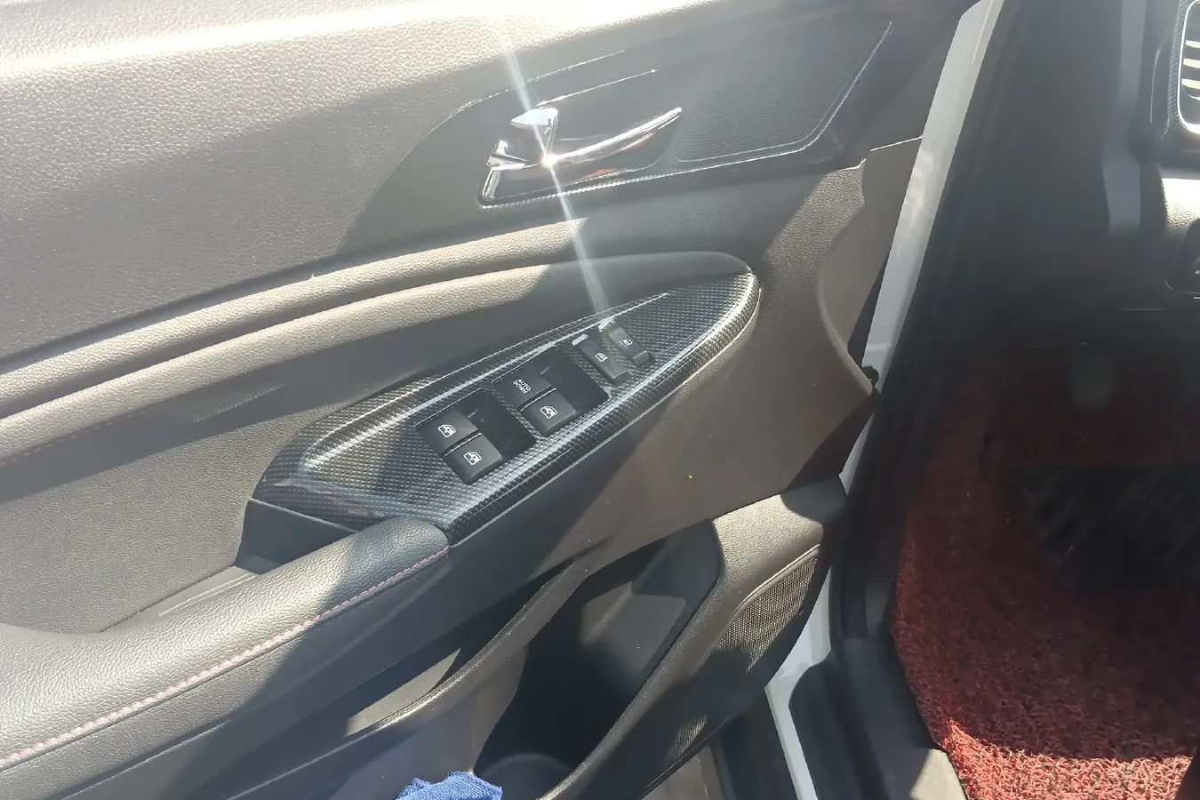 2017 ChangAn Oshan A800 1.6L 125HP L4 5MT,autocango,china used car exporter,china ev exporter,chinese used car exporter,chinese used ev exporter