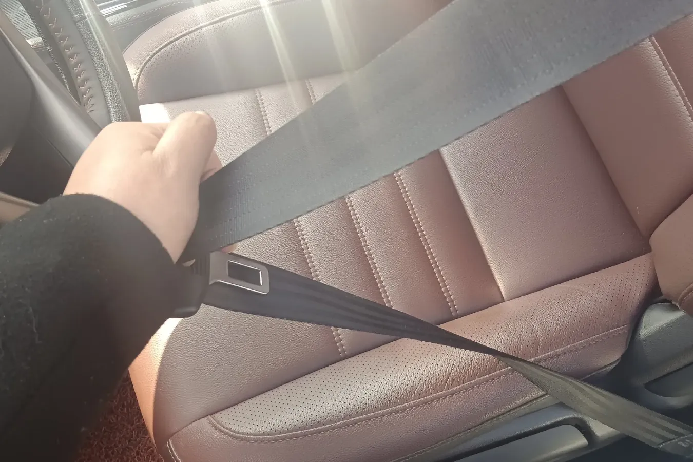 2017 ChangAn Oshan A800 1.6L 125HP L4 5MT,autocango,china used car exporter,china ev exporter,chinese used car exporter,chinese used ev exporter