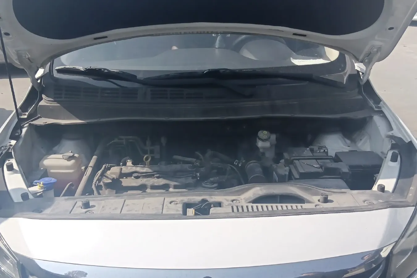 2017 ChangAn Oshan A800 1.6L 125HP L4 5MT,autocango,china used car exporter,china ev exporter,chinese used car exporter,chinese used ev exporter