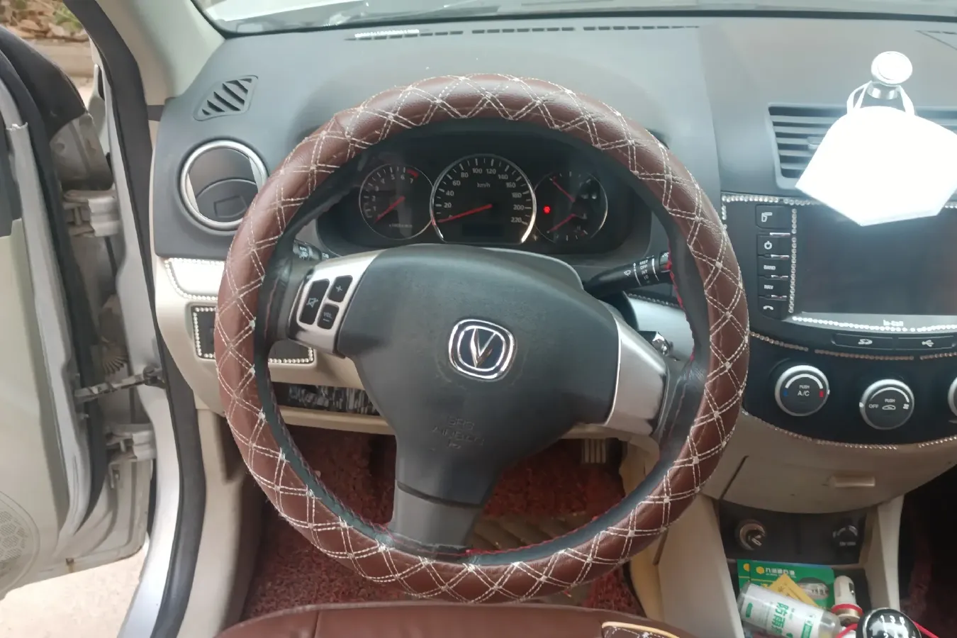 2012 ChangAn Alsvin V5 1.5L 114HP L4 5MT,autocango,china used car exporter,china ev exporter,chinese used car exporter,chinese used ev exporter