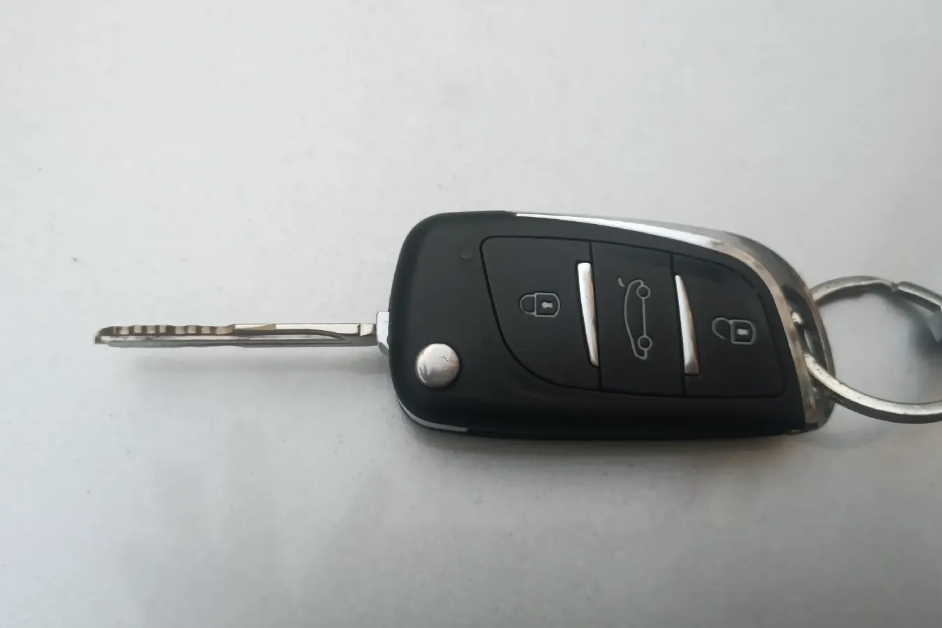 2012 ChangAn Alsvin V5 1.5L 114HP L4 5MT,autocango,china used car exporter,china ev exporter,chinese used car exporter,chinese used ev exporter