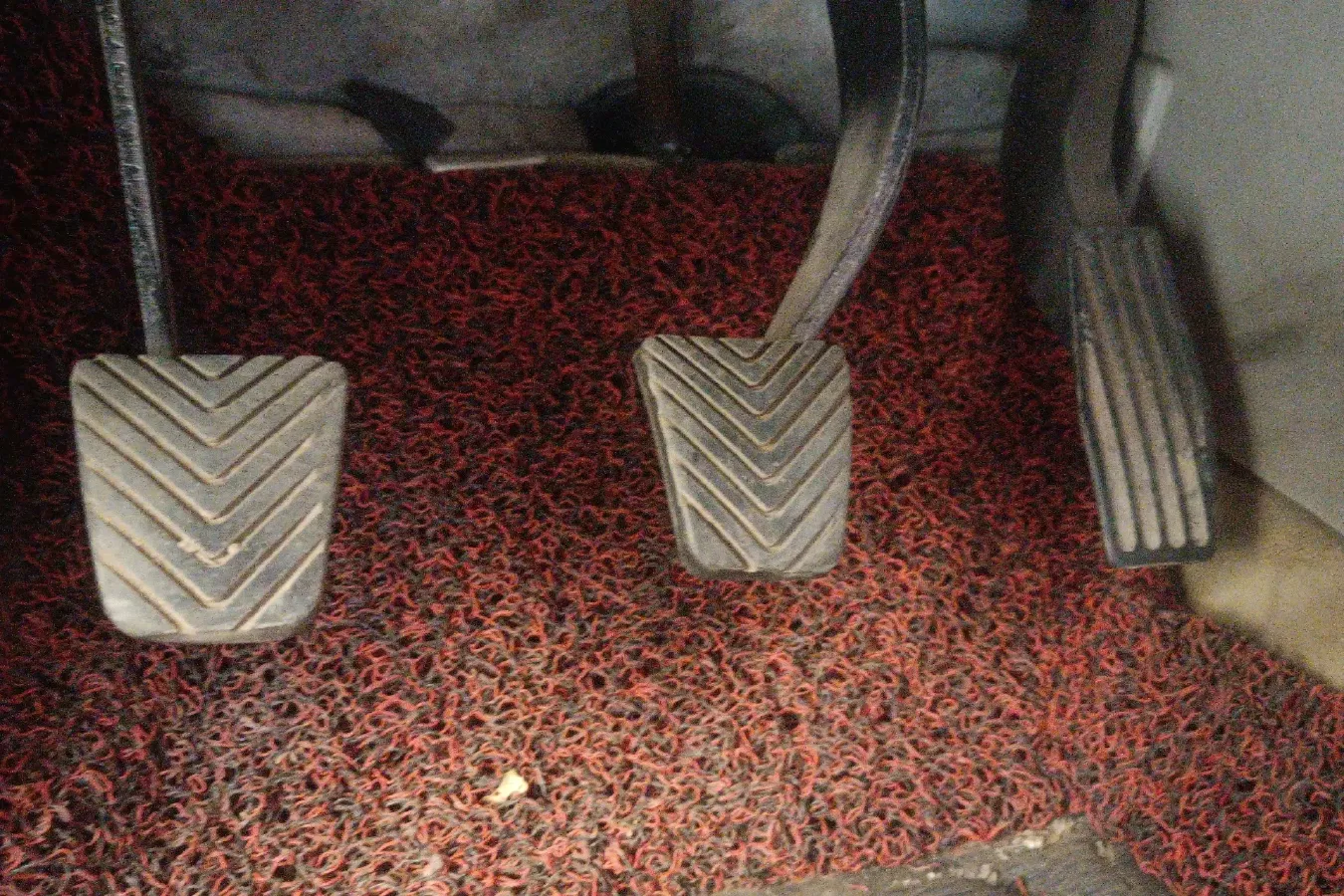 2012 ChangAn Alsvin V5 1.5L 114HP L4 5MT,autocango,china used car exporter,china ev exporter,chinese used car exporter,chinese used ev exporter