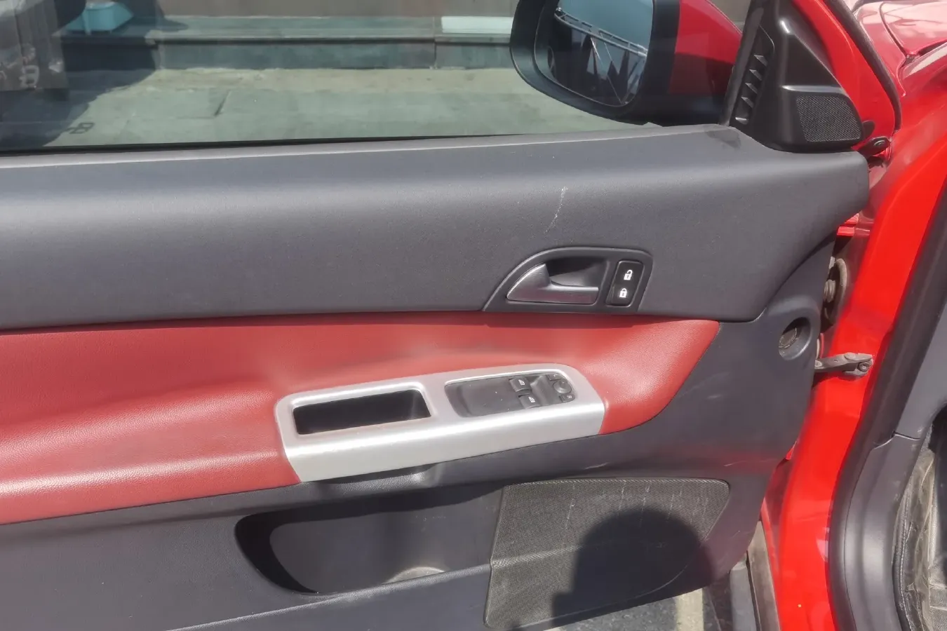 2012 Volvo C30 2.0L 145HP L4 6DCT,autocango,china used car exporter,china ev exporter,chinese used car exporter,chinese used ev exporter