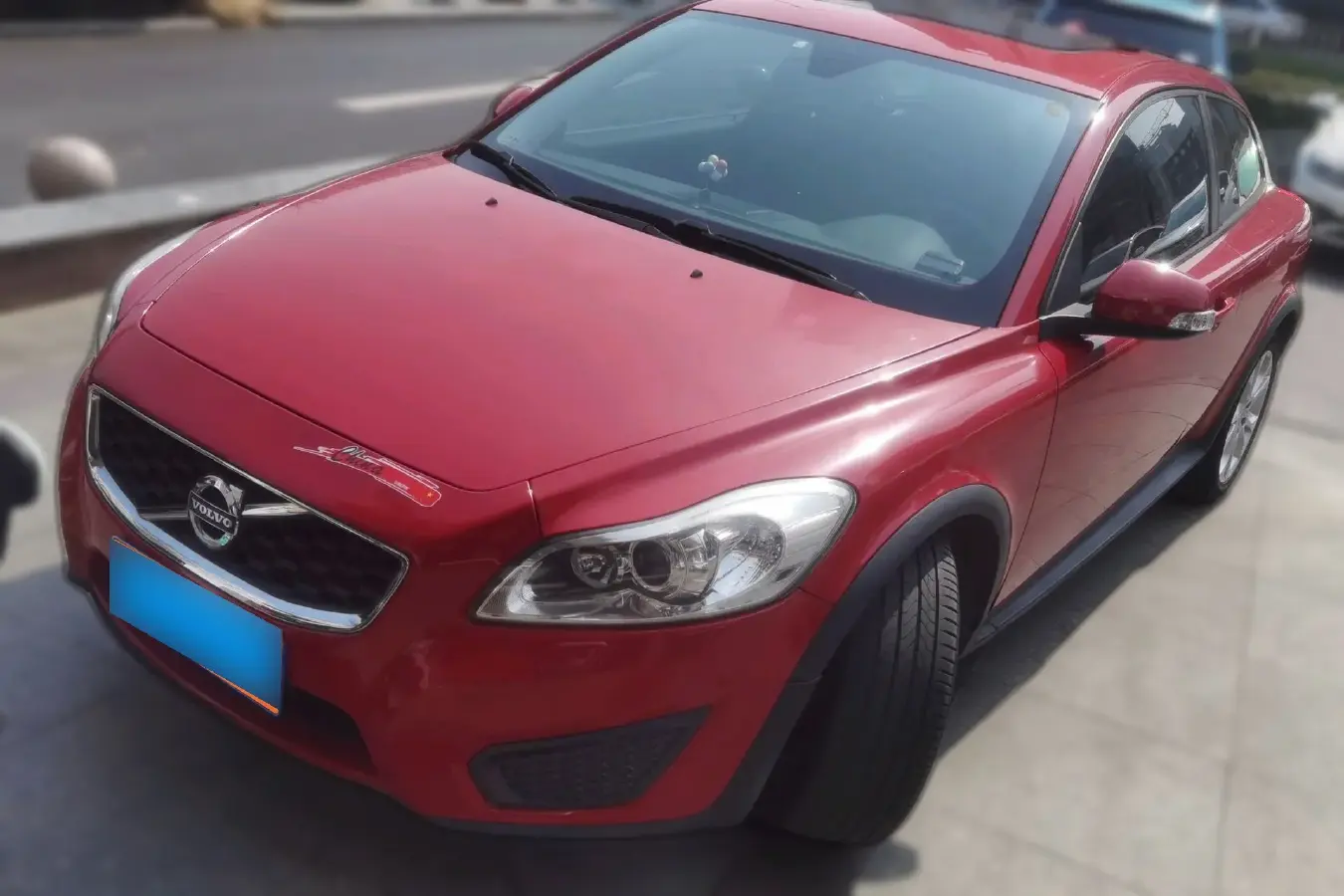2012 Volvo C30 2.0L 145HP L4 6DCT 2012 Volvo C30 2.0L 145HP L4 6DCT