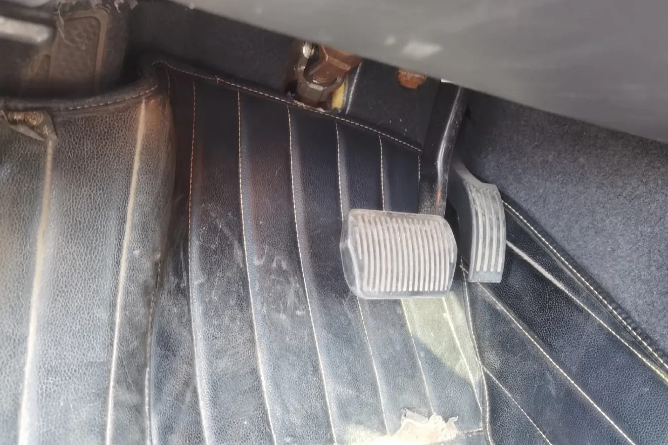 2012 Volvo C30 2.0L 145HP L4 6DCT,autocango,china used car exporter,china ev exporter,chinese used car exporter,chinese used ev exporter