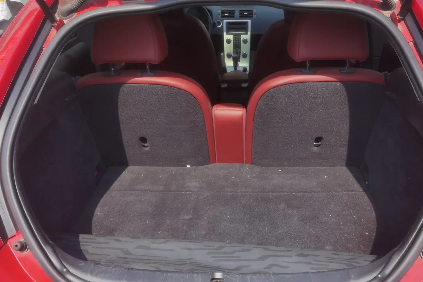 2012 Volvo C30 2.0L 145HP L4 6DCT,autocango,china used car exporter,china ev exporter,chinese used car exporter,chinese used ev exporter