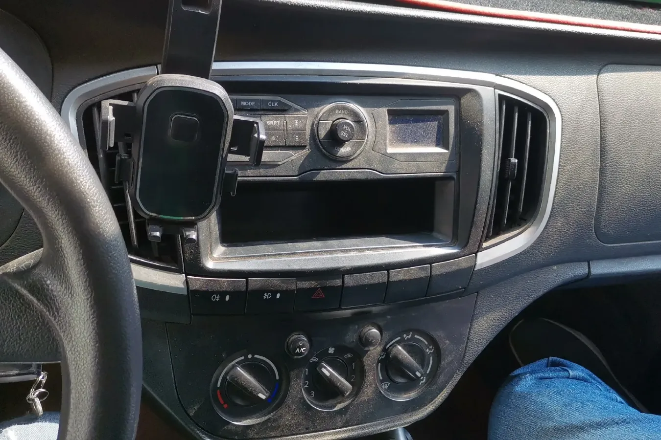 2020 ChangAn Kaicene ShenQi T20 1.5L 116HP L4 5MT,autocango,china used car exporter,china ev exporter,chinese used car exporter,chinese used ev exporter