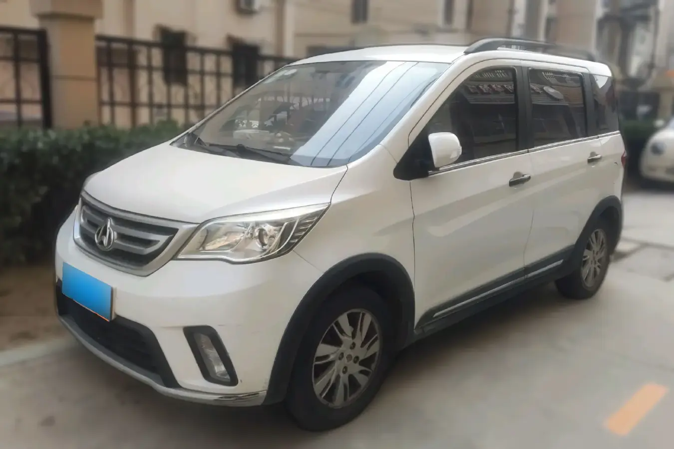 2013 ChangAn Oshan Eulove 1.4L 101HP L4 5MT