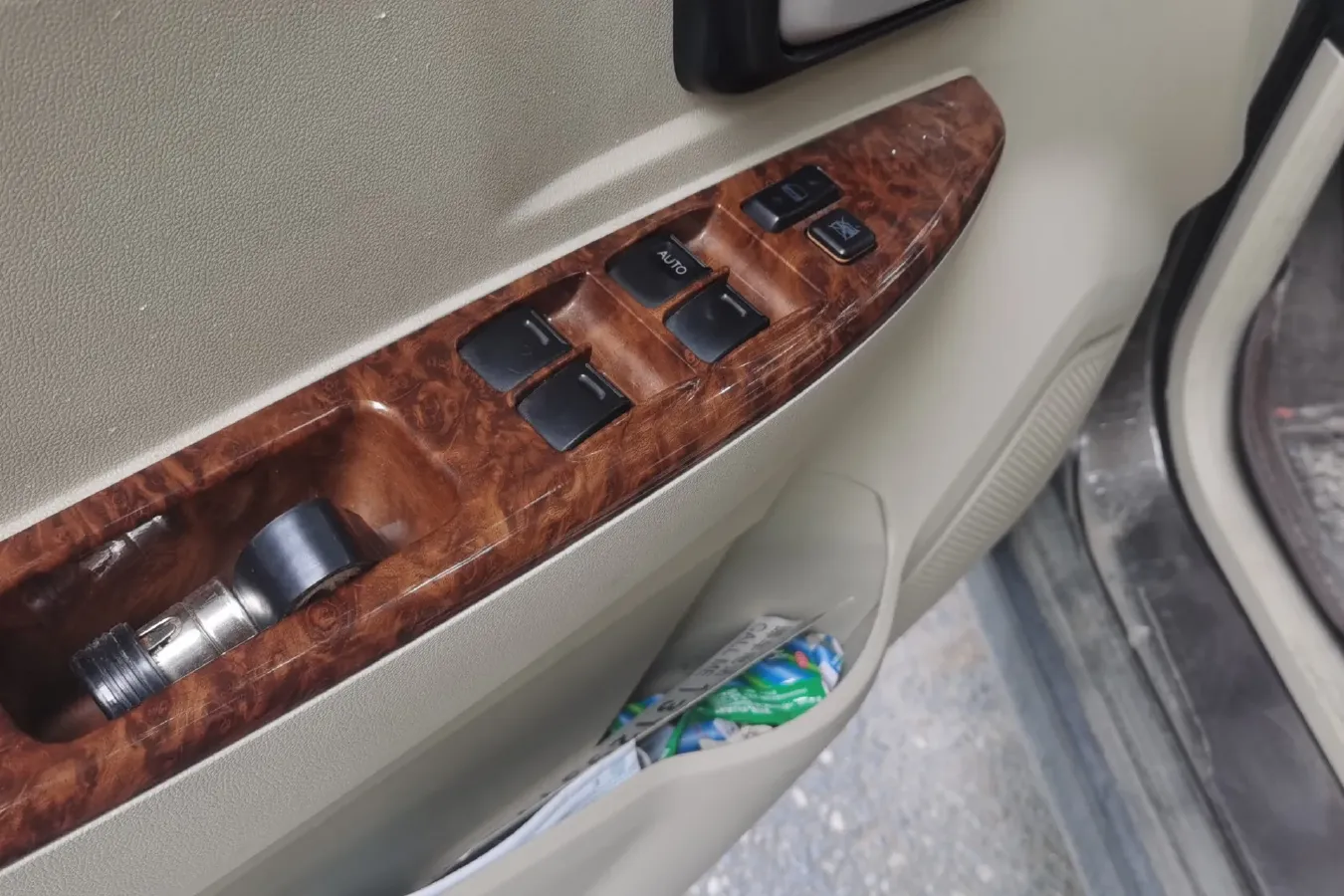 2014 DongFeng Fengon Fengon 330 1.5L 116HP L4 5MT,autocango,china used car exporter,china ev exporter,chinese used car exporter,chinese used ev exporter