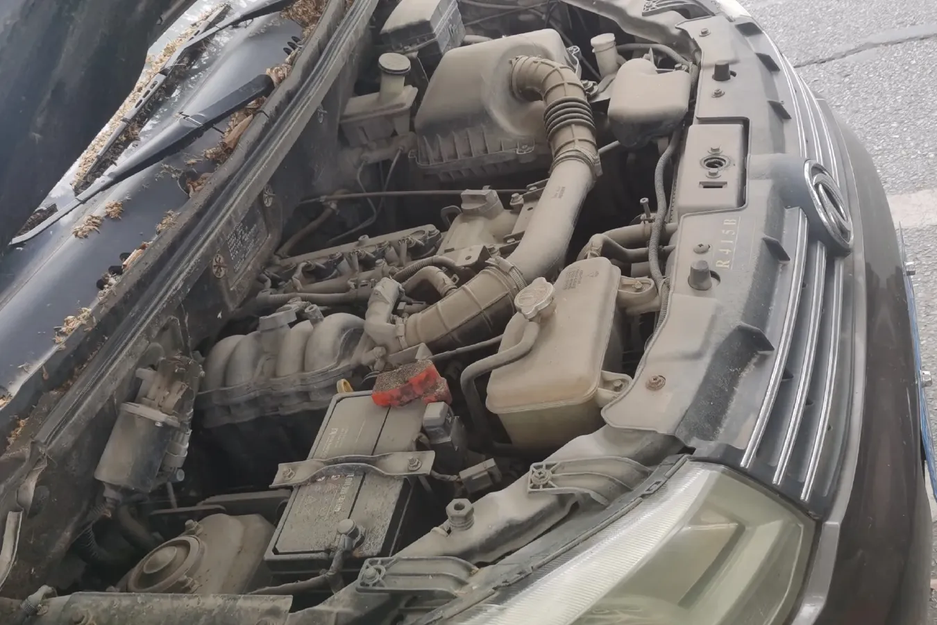 2014 DongFeng Fengon Fengon 330 1.5L 116HP L4 5MT,autocango,china used car exporter,china ev exporter,chinese used car exporter,chinese used ev exporter