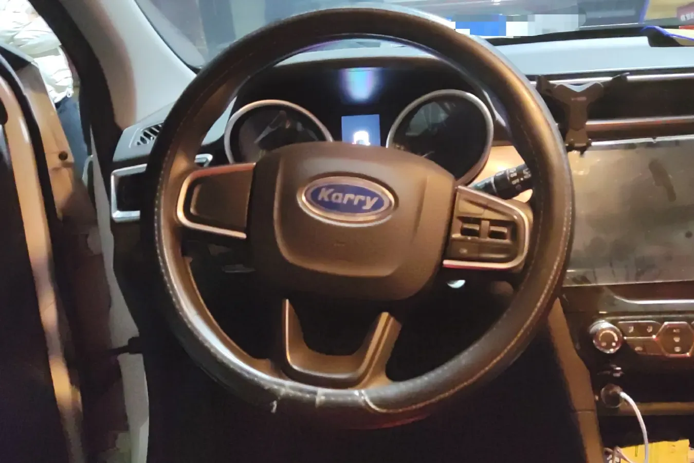 2020 Karry K60 1.5T 156HP L4 5MT,autocango,china used car exporter,china ev exporter,chinese used car exporter,chinese used ev exporter