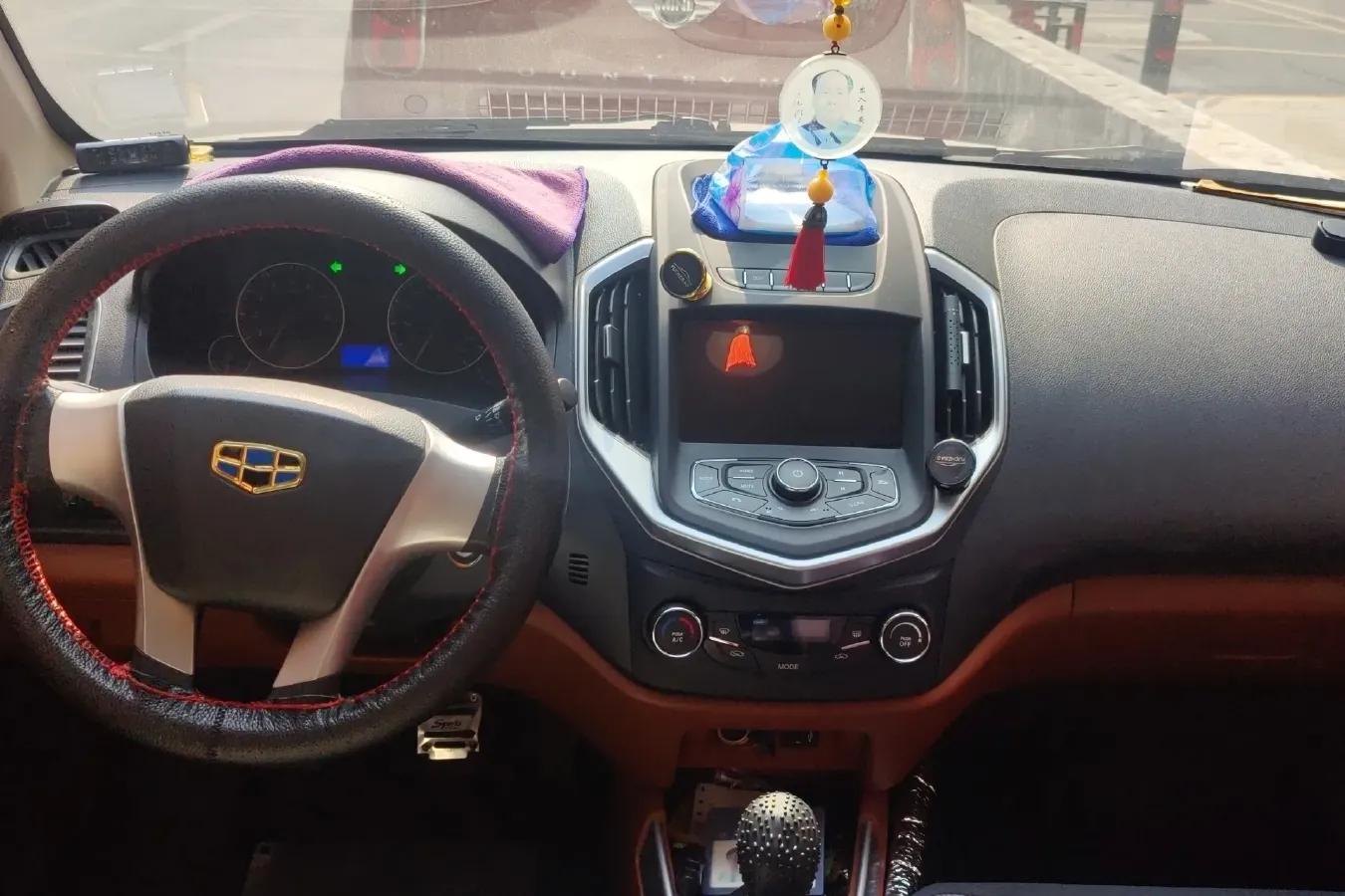 2016 Geely KingKong 1.5L 102HP L4 5MT,autocango,china used car exporter,china ev exporter,chinese used car exporter,chinese used ev exporter