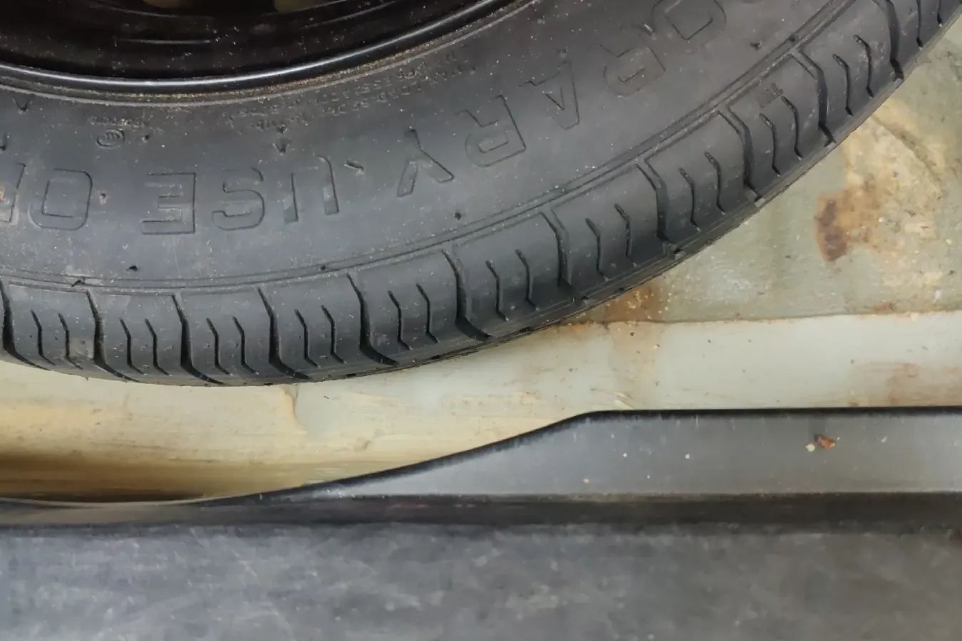 2016 Geely KingKong 1.5L 102HP L4 5MT,autocango,china used car exporter,china ev exporter,chinese used car exporter,chinese used ev exporter