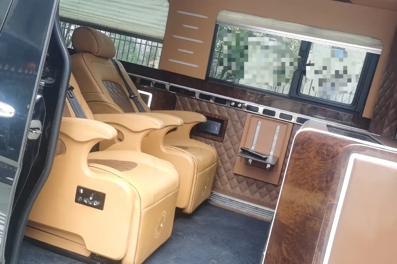 2009 Mercedes-Benz Sprinter 3.5L 258HP V6 5AT,autocango,china used car exporter,china ev exporter,chinese used car exporter,chinese used ev exporter