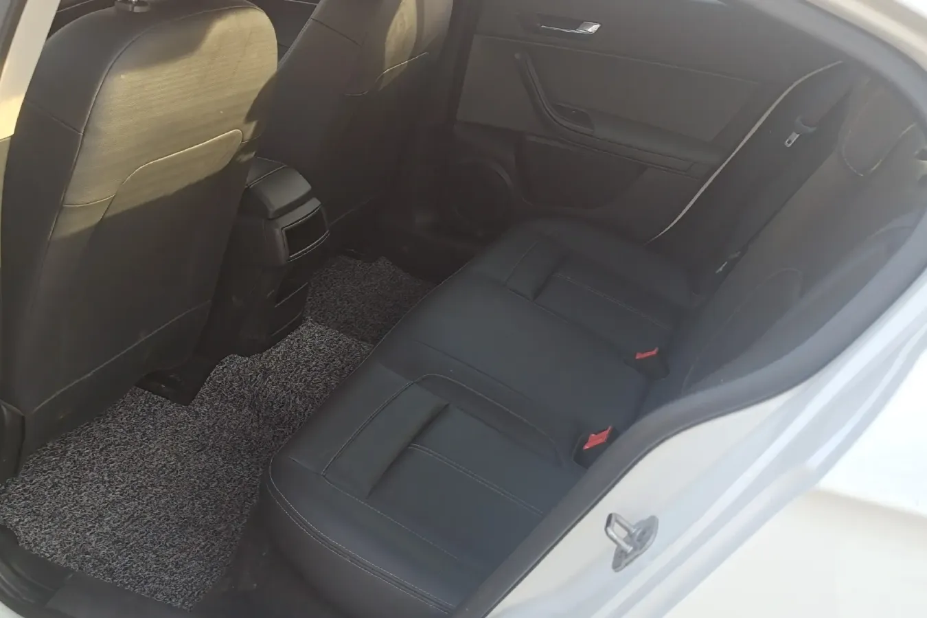 2021 Qoros 3 1.5T 156HP L4 CVT,autocango,china used car exporter,china ev exporter,chinese used car exporter,chinese used ev exporter