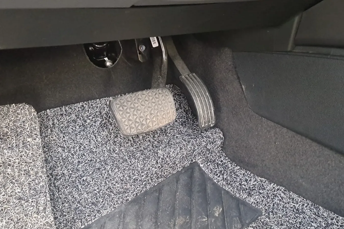 2021 Qoros 3 1.5T 156HP L4 CVT,autocango,china used car exporter,china ev exporter,chinese used car exporter,chinese used ev exporter