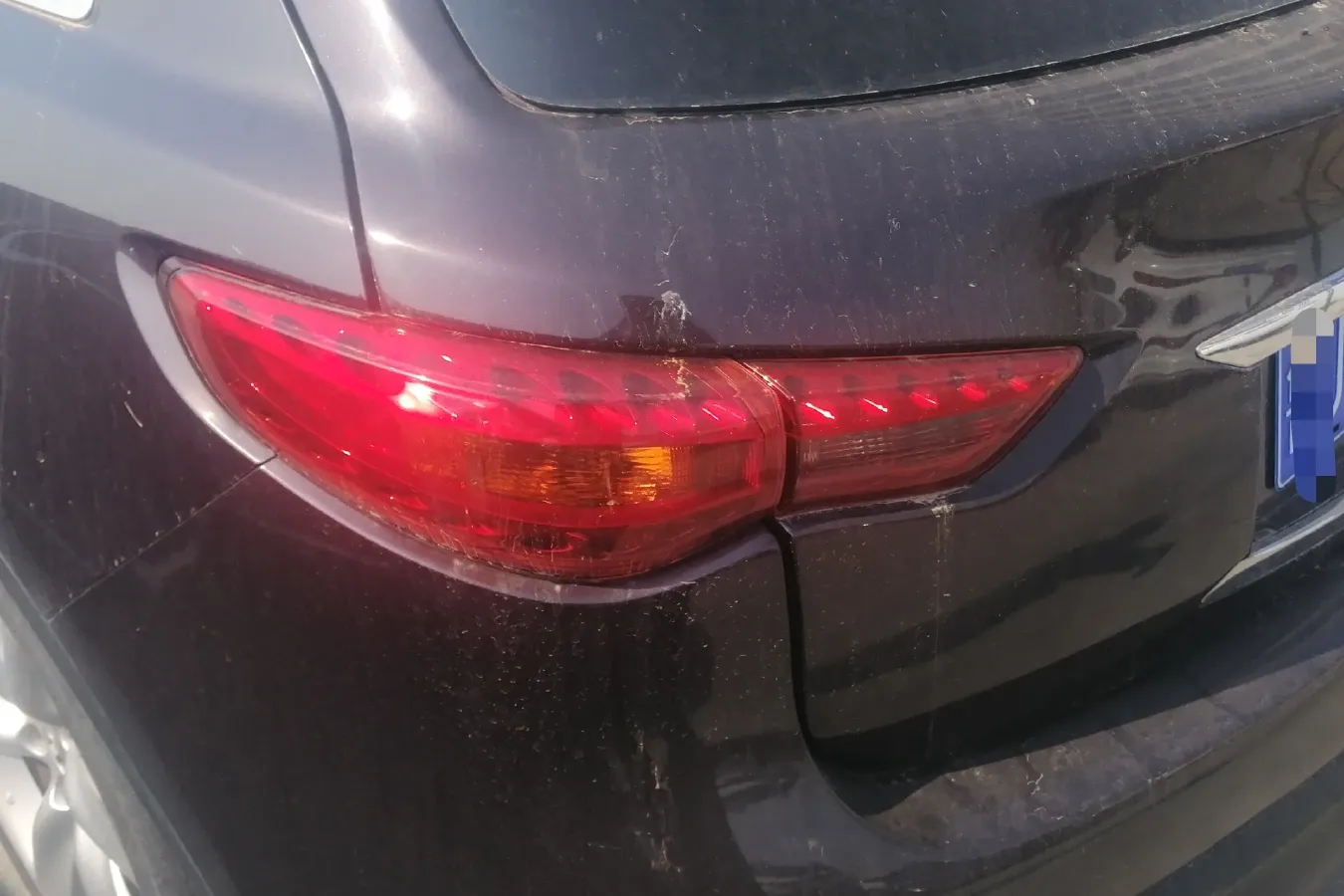 2013 Infiniti QX70 3.7L 351HP V6 7AT,autocango,china used car exporter,china ev exporter,chinese used car exporter,chinese used ev exporter