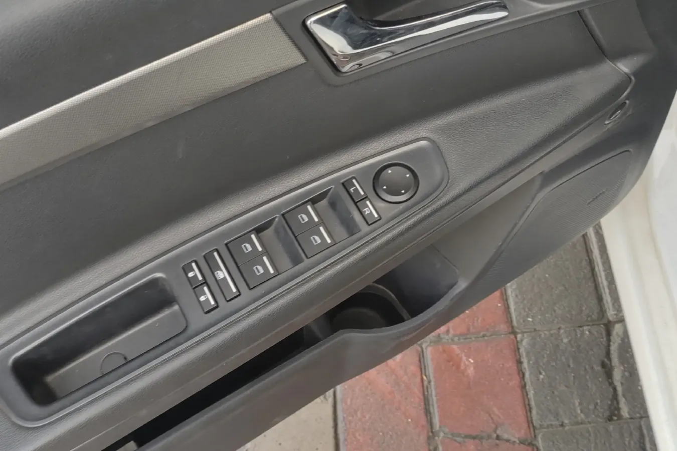 2013 Roewe 350 1.5L 109HP L4 4AT,autocango,china used car exporter,china ev exporter,chinese used car exporter,chinese used ev exporter