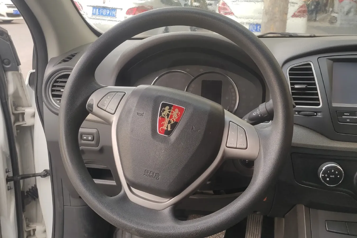 2013 Roewe 350 1.5L 109HP L4 4AT,autocango,china used car exporter,china ev exporter,chinese used car exporter,chinese used ev exporter