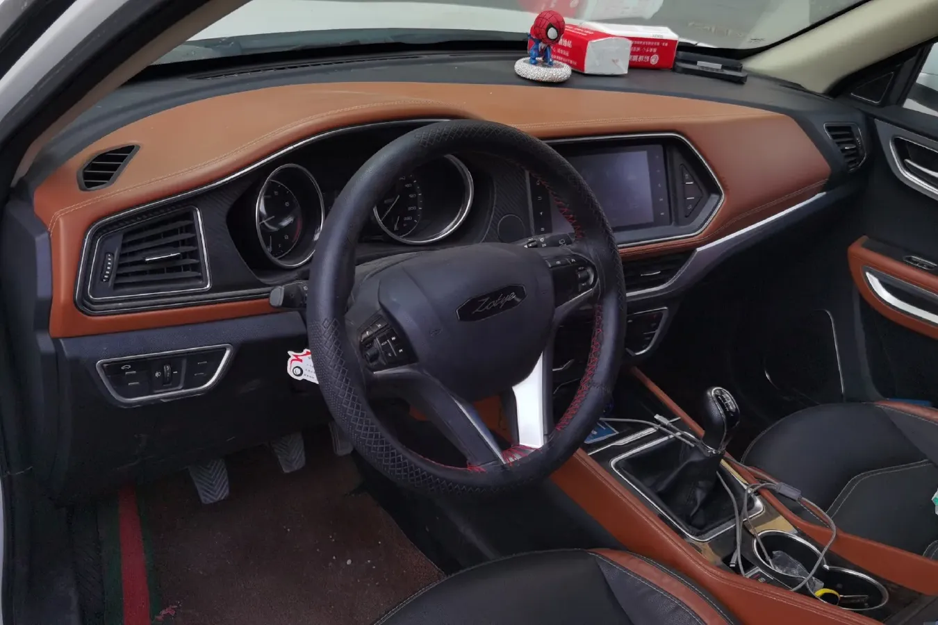 2017 Zotye T300 1.5L 112HP L4 5MT,autocango,china used car exporter,china ev exporter,chinese used car exporter,chinese used ev exporter