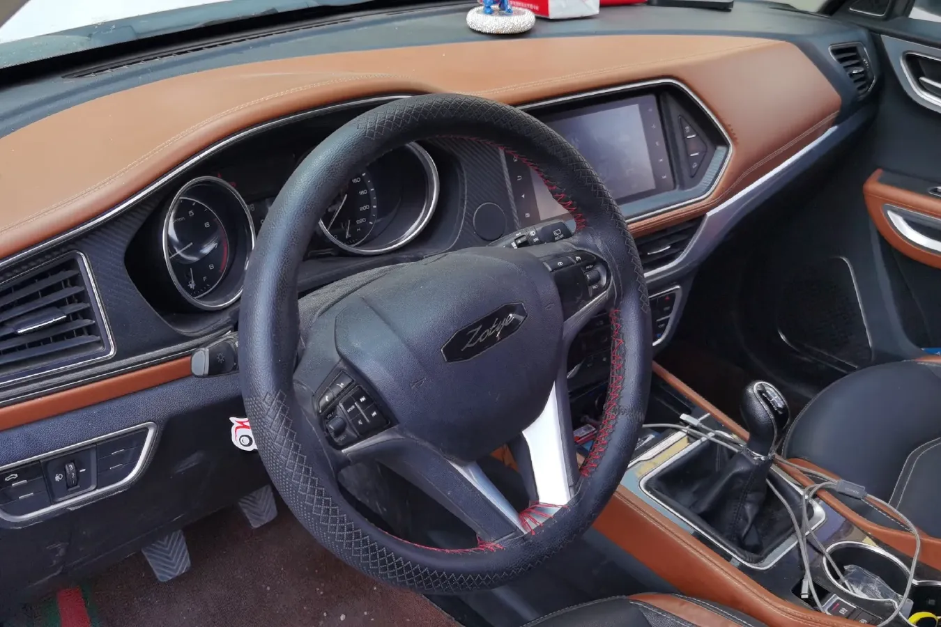 2017 Zotye T300 1.5L 112HP L4 5MT,autocango,china used car exporter,china ev exporter,chinese used car exporter,chinese used ev exporter