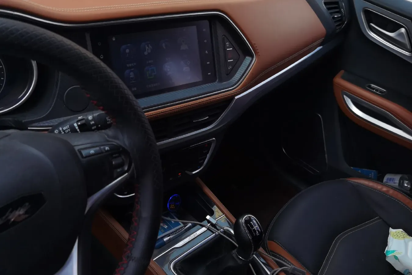 2017 Zotye T300 1.5L 112HP L4 5MT,autocango,china used car exporter,china ev exporter,chinese used car exporter,chinese used ev exporter