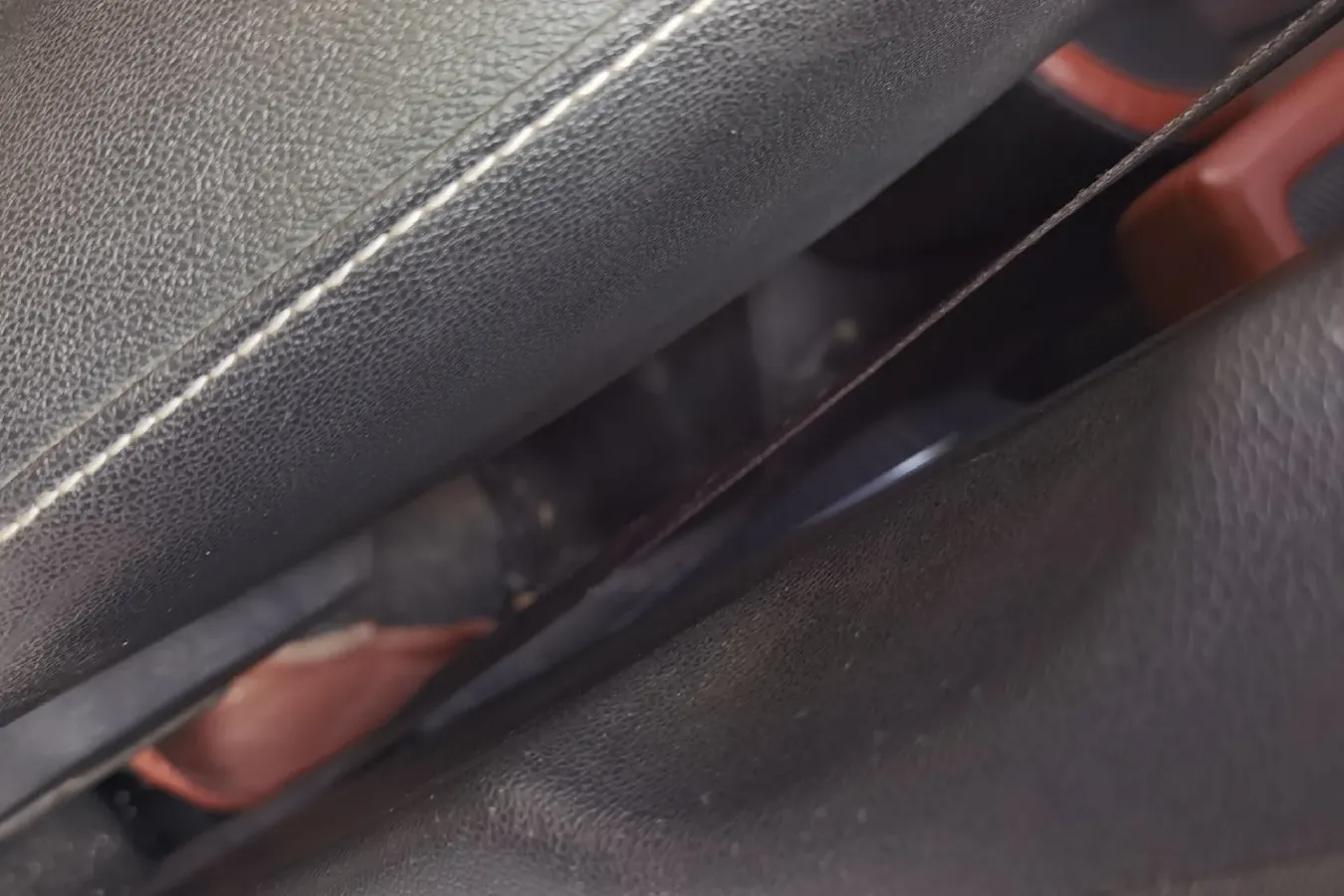 2017 Zotye T300 1.5L 112HP L4 5MT,autocango,china used car exporter,china ev exporter,chinese used car exporter,chinese used ev exporter