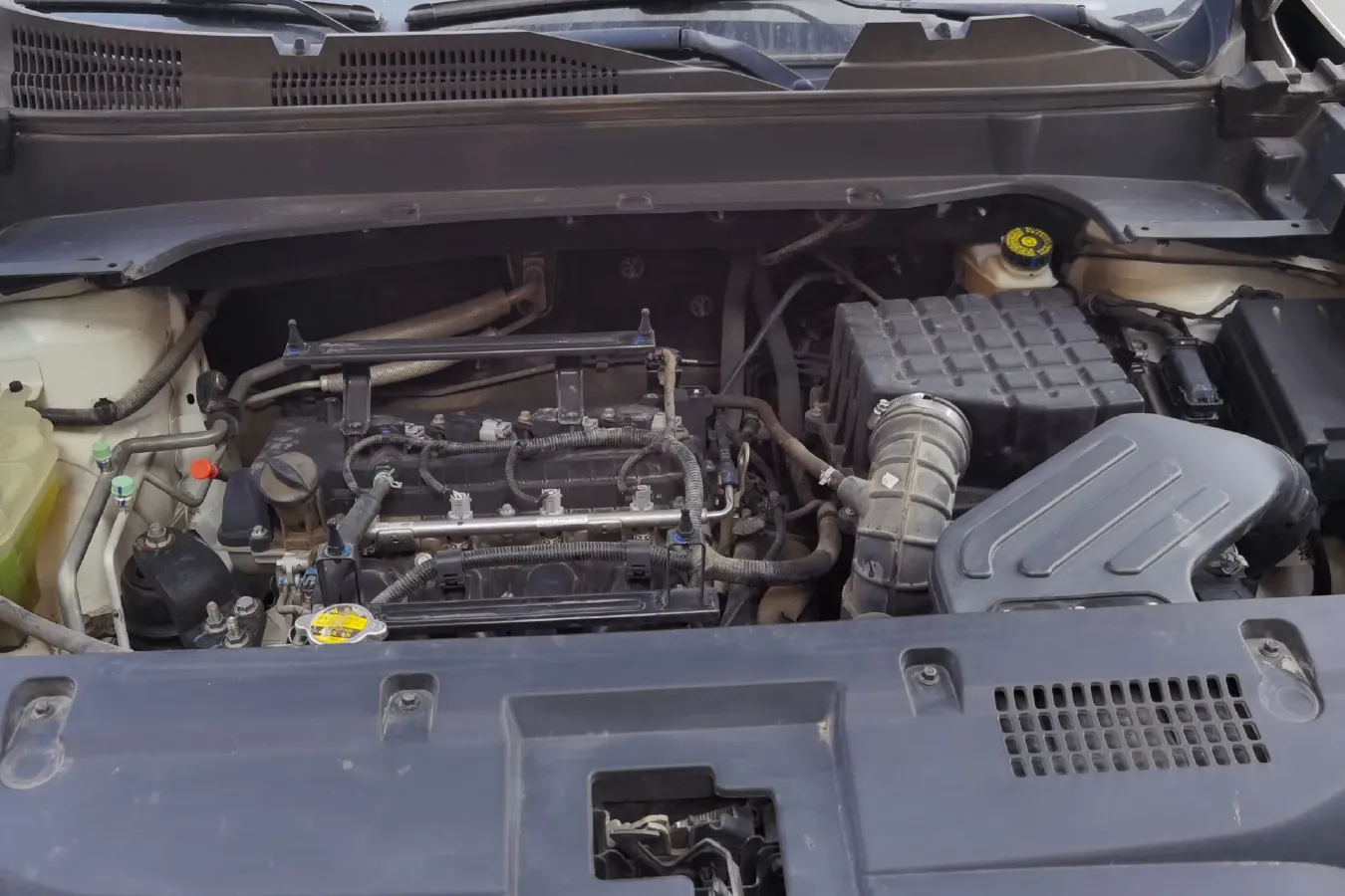 2017 Zotye T300 1.5L 112HP L4 5MT,autocango,china used car exporter,china ev exporter,chinese used car exporter,chinese used ev exporter