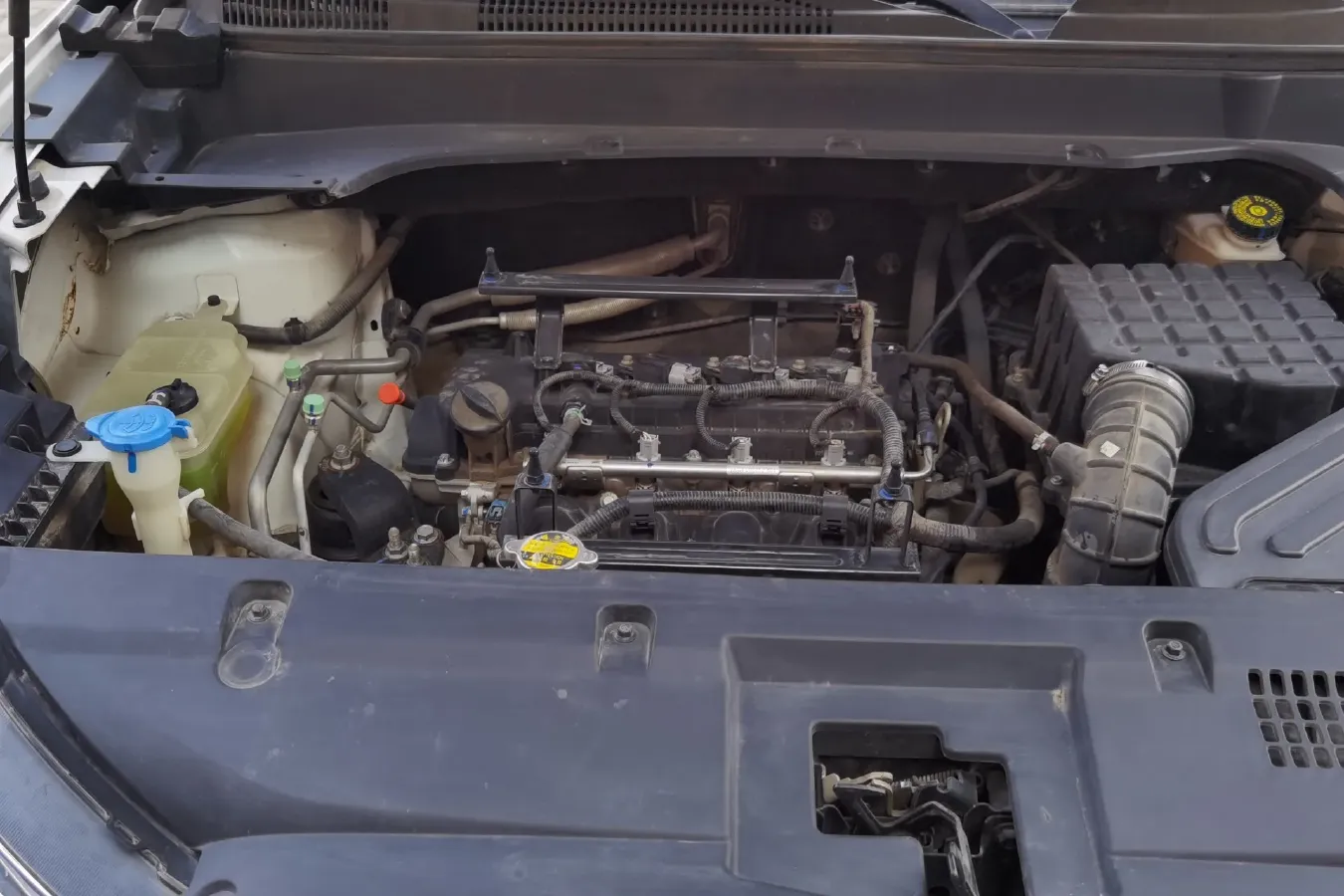 2017 Zotye T300 1.5L 112HP L4 5MT,autocango,china used car exporter,china ev exporter,chinese used car exporter,chinese used ev exporter