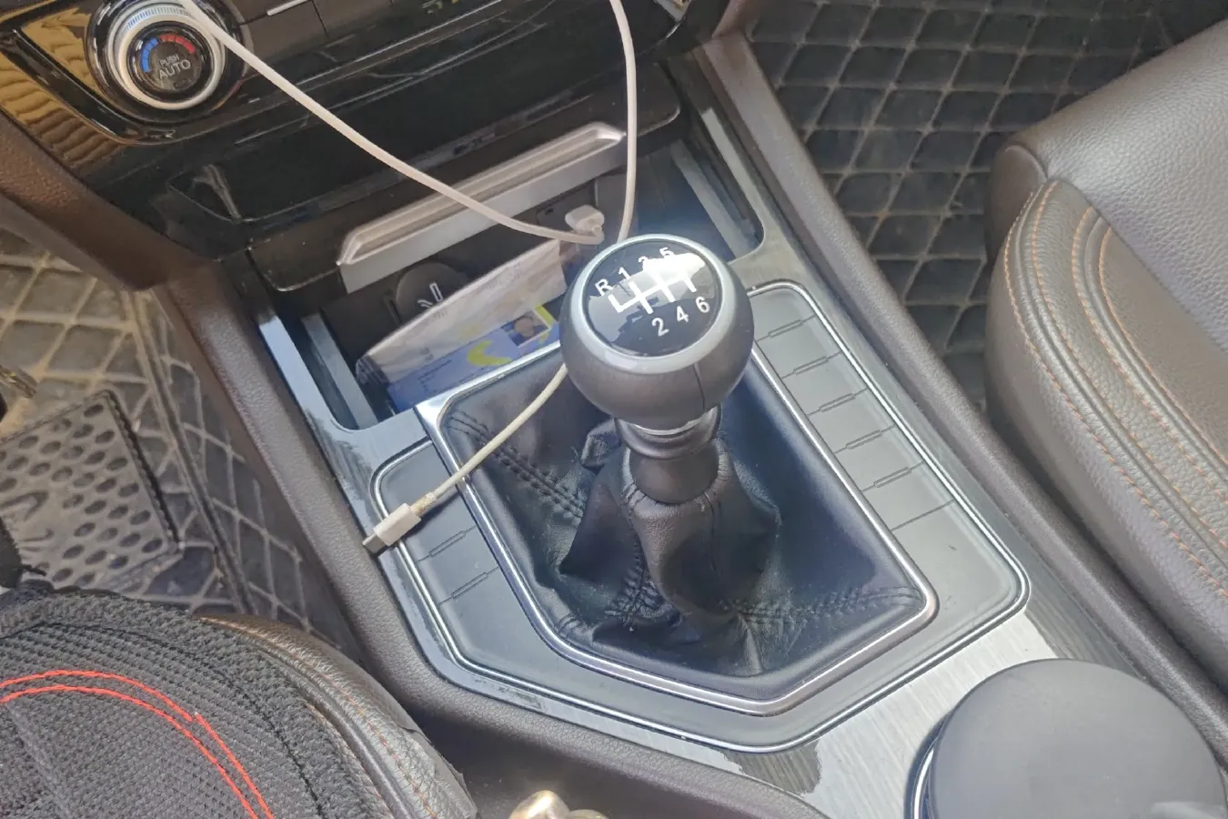 2019 DongFeng Forthing M6 1.5T 136HP L4 6MT,autocango,china used car exporter,china ev exporter,chinese used car exporter,chinese used ev exporter