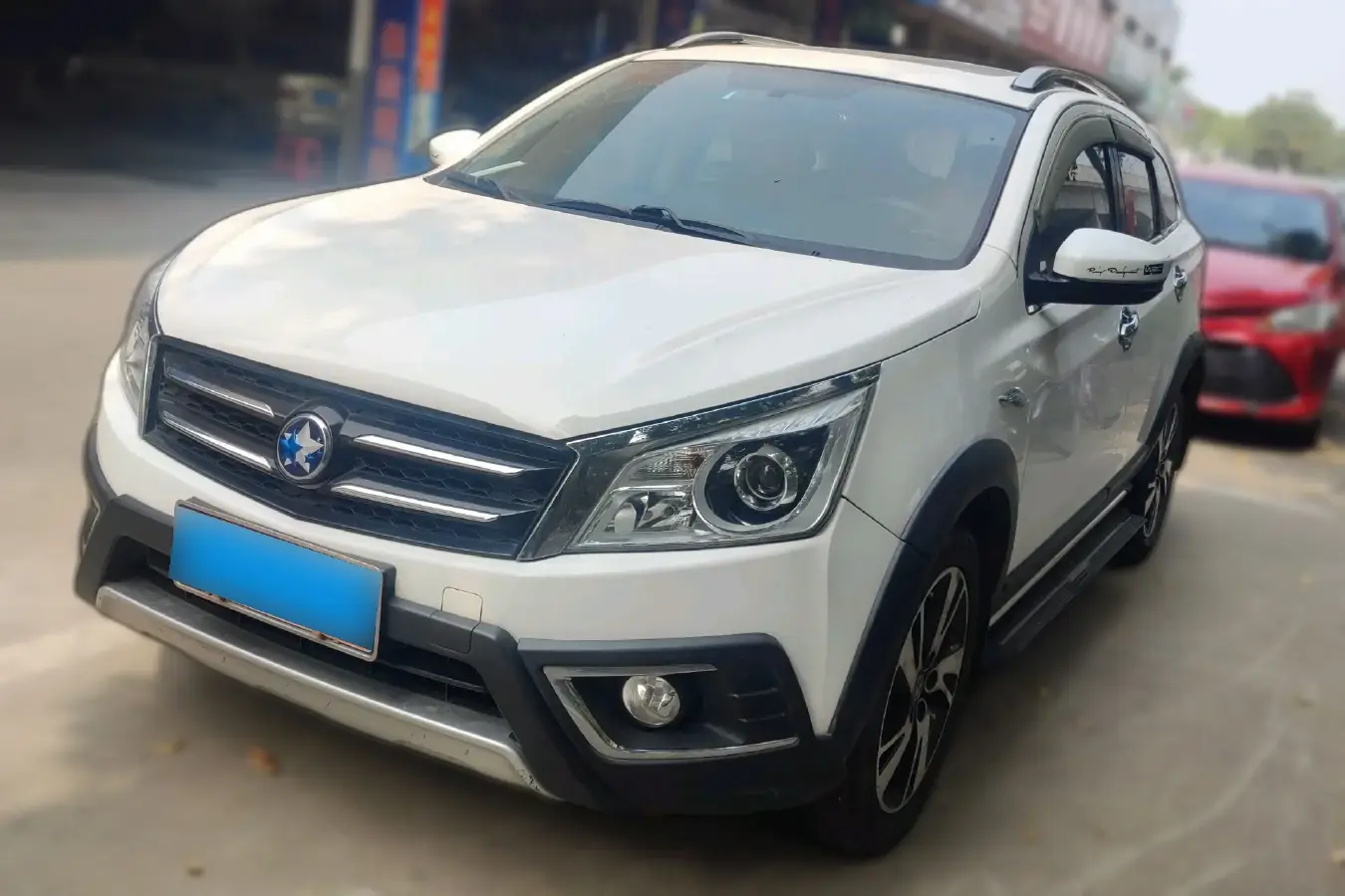 2015 Venucia T70X 2.0L 144HP L4 CVT