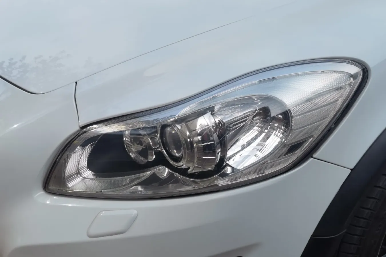 2013 Volvo C30 2.0L 145HP L4 6DCT,autocango,china used car exporter,china ev exporter,chinese used car exporter,chinese used ev exporter